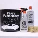 Poetsemmer gevuld - Auto met spons